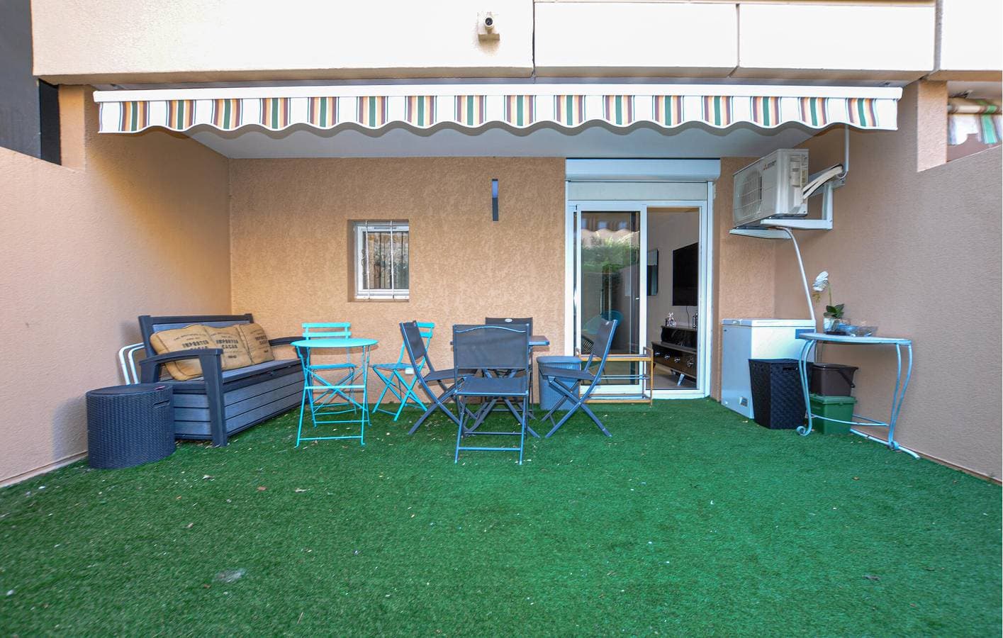Foto 3 von 21: Gemütliche Wohnung am Strand mit AC und Terrasse 300m vom Plage du Centre Ville