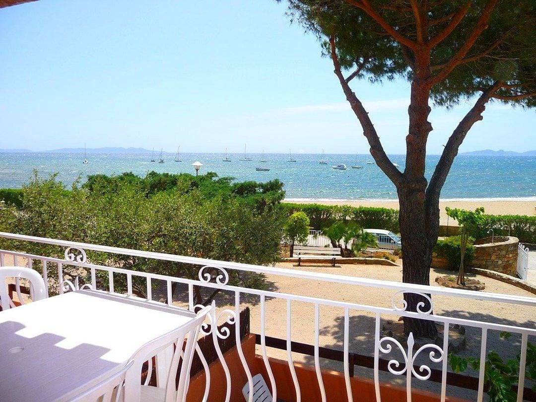 Foto 7 von 26: (4) Apartment mit Beheiztem Pool und Blick Aufs Meer zu 10 meter vom Strand