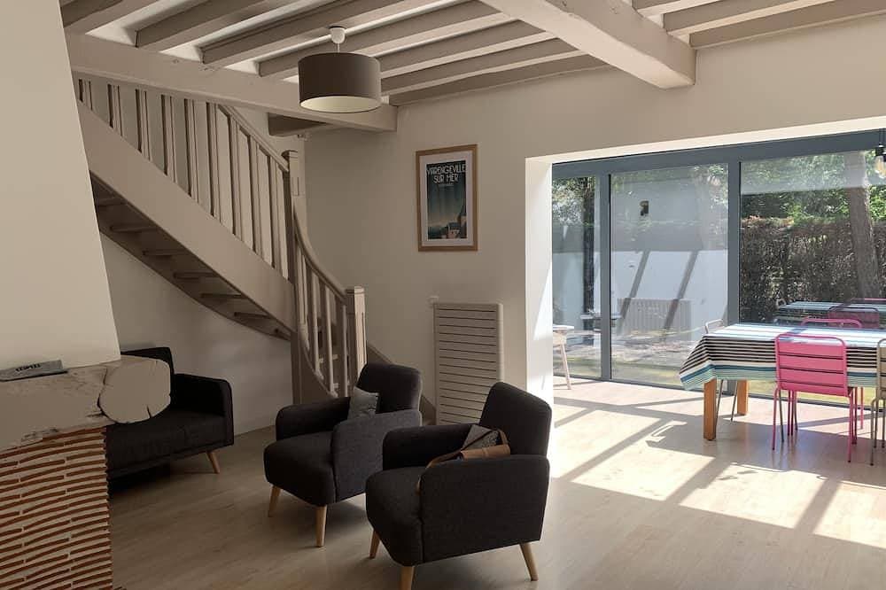 Foto 10 von 23: Geräumiges Haus im Herzen eines großen Gartens am Rande des Waldes