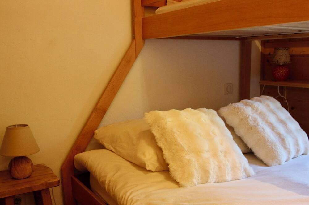 Foto 3 von 26: Cosy apartment, Le Loissel, Villaroger 4kms from the chairlift to Les Arcs