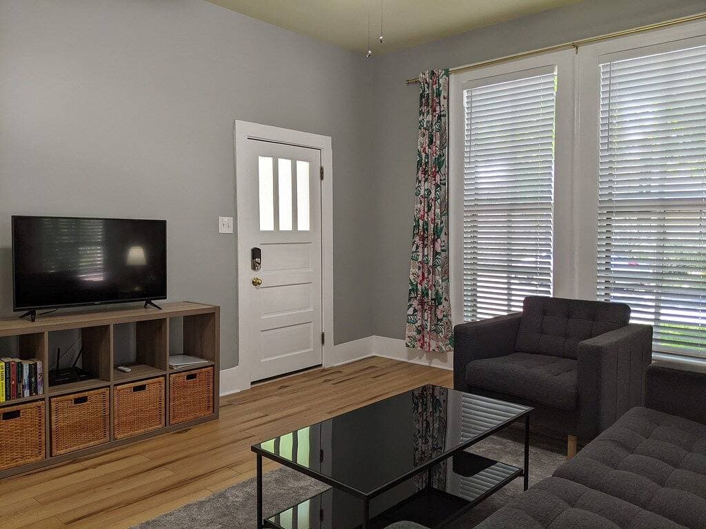 Geräumige 1Br w / Büro in Hyde Park 1