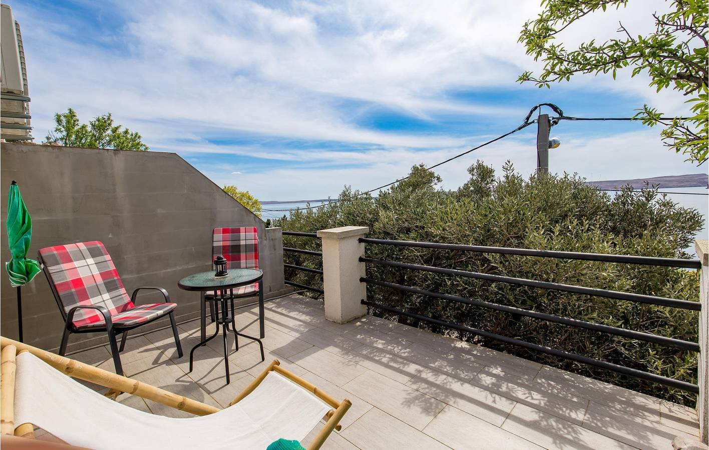 Foto 8 von 23: Seaside Retreat: Gemütliche Ferienwohnung mit Terrasse und WLAN, 700 m vom Strand entfernt