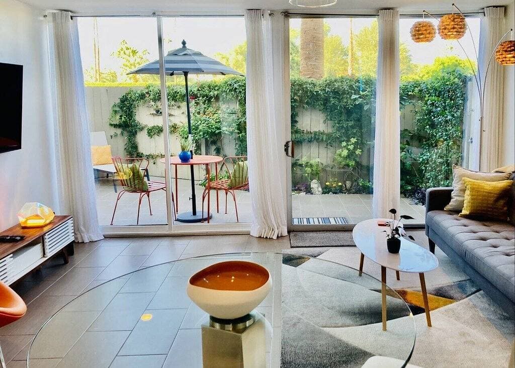 Foto 3 von 33: Die Ocotillo Lodge - Moderne Mitte des Jahrhunderts