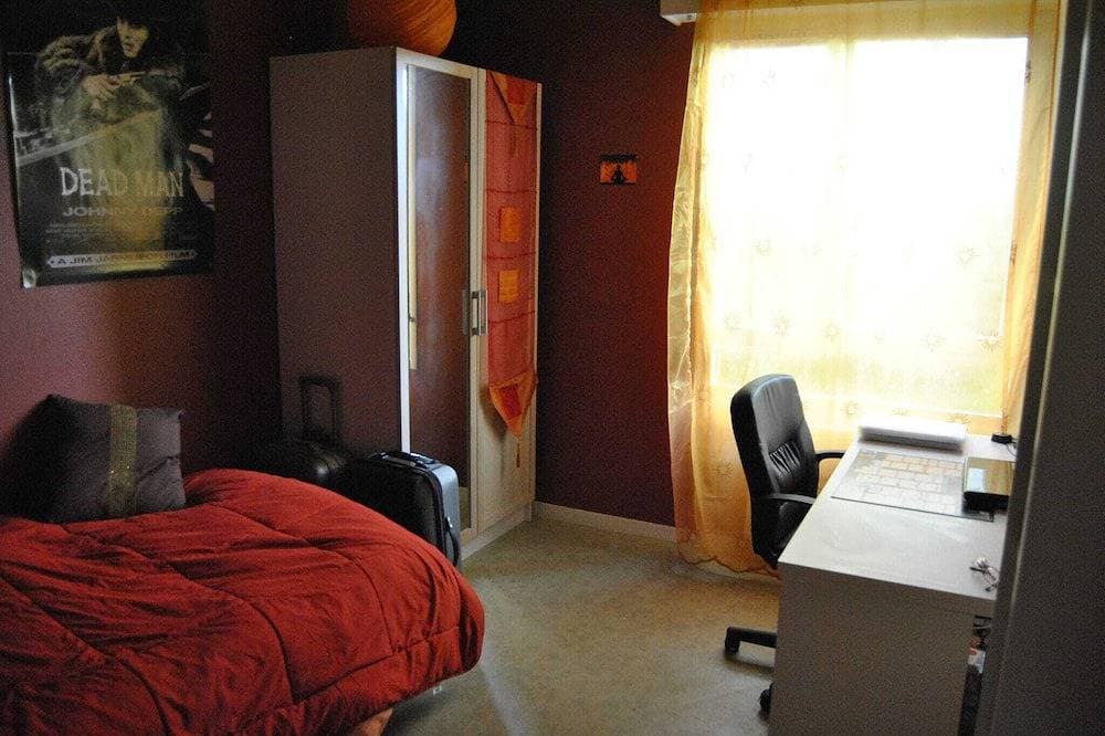 Foto 5 von 15: Stay in Caen - Spacious 4 Bedroom Apartment, Near the Beach