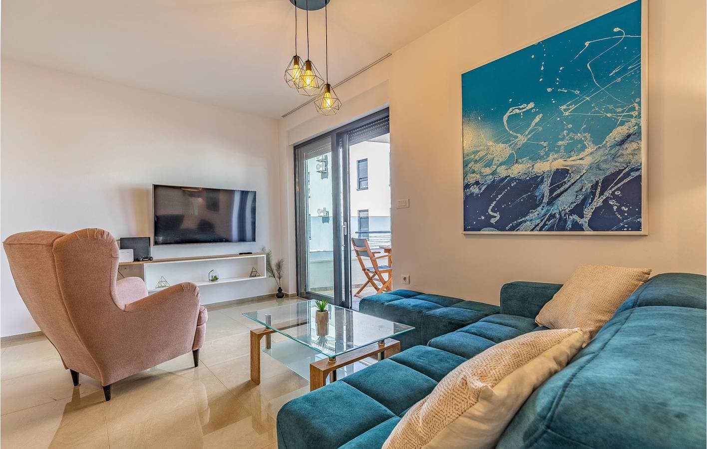 Foto 5 von 39: Charmantes Apartment, 2 km vom Strand entfernt: mit Pool, WLAN und Terrasse