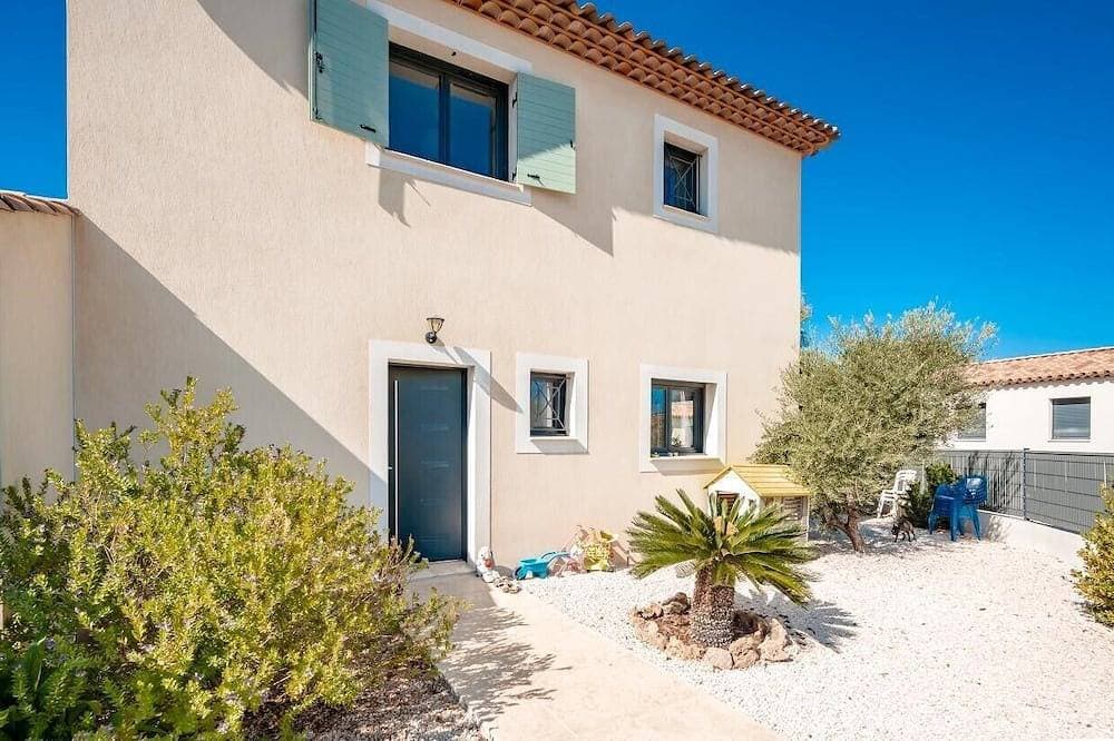 Foto 10 von 30: Charming 3-star villa of 110m2 with swimming pool 20' from the sea in a quiet location