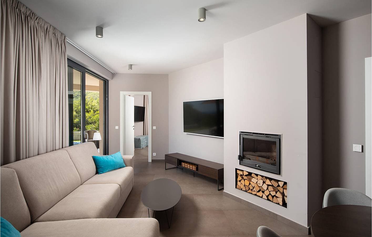 Foto 10 von 44: Geräumige 90 m² große Wohnung mit Terrasse, WLAN und Parkplatz, 1,5 km vom Strand entfernt