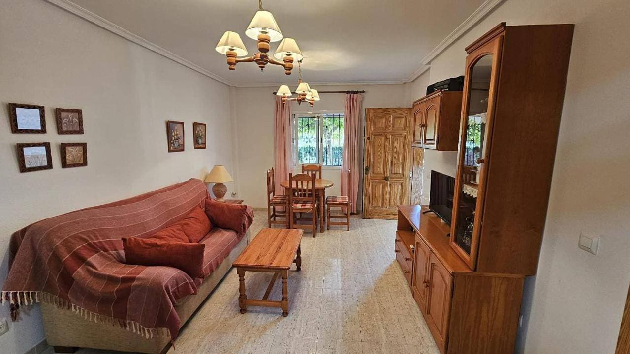 Foto 4 von 15: Two-Bedroom Apartment
