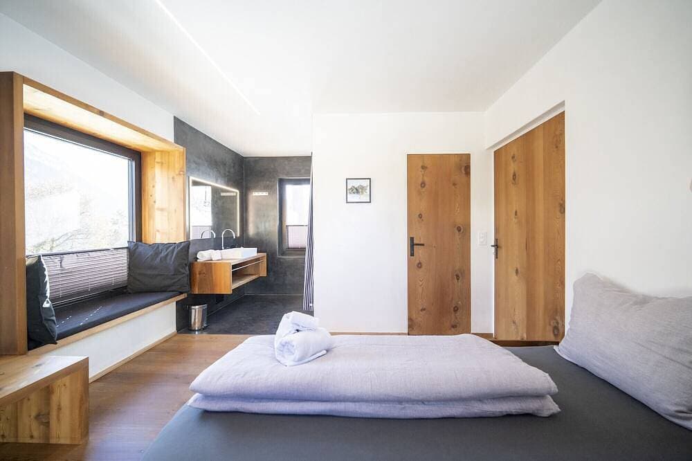 Foto 5 von 30: Chasa Vital - Hochwertige Ferienwohnung mit elegantem Ambiente in Sent