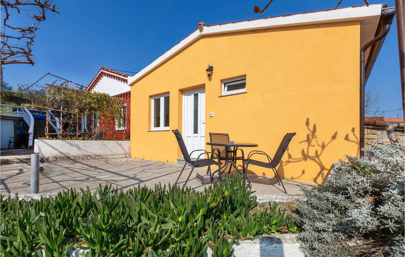 Foto 3 von 17: Ferienwohnung für 4 Personen mit Garten