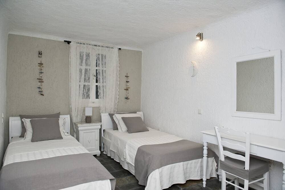 Foto 5 von 17: Luxury apartment Fokos/lounge area, sea view