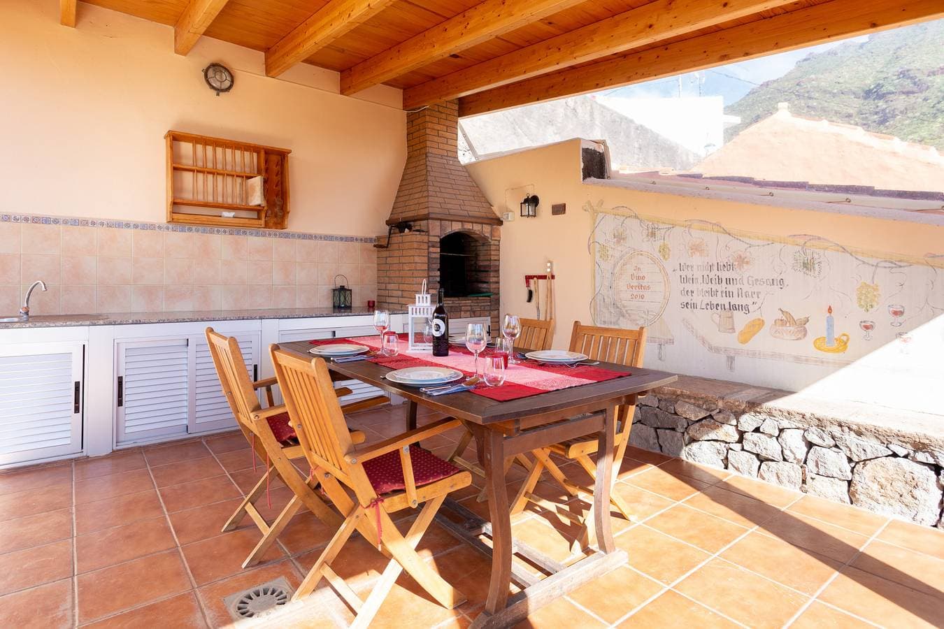 Foto 8 von 44: Ruhig gelegenes Apartment mit grosser Terrasse, BBQ und W-Lan