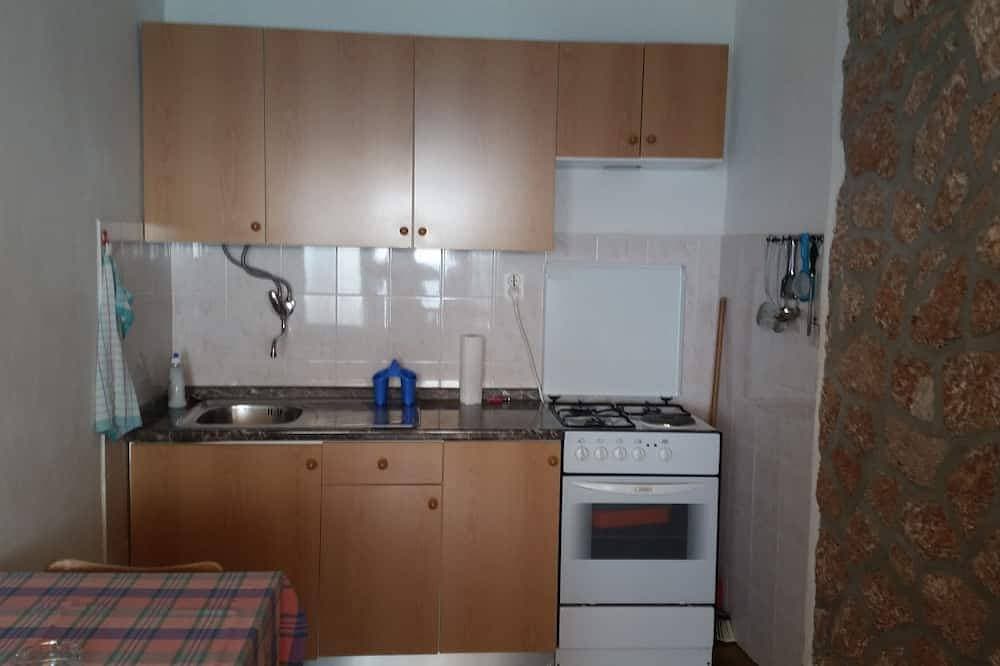 Foto 6 von 14: 2-Zimmer-Ferienwohnung am Strand Sveta Nedilja, Hvar
