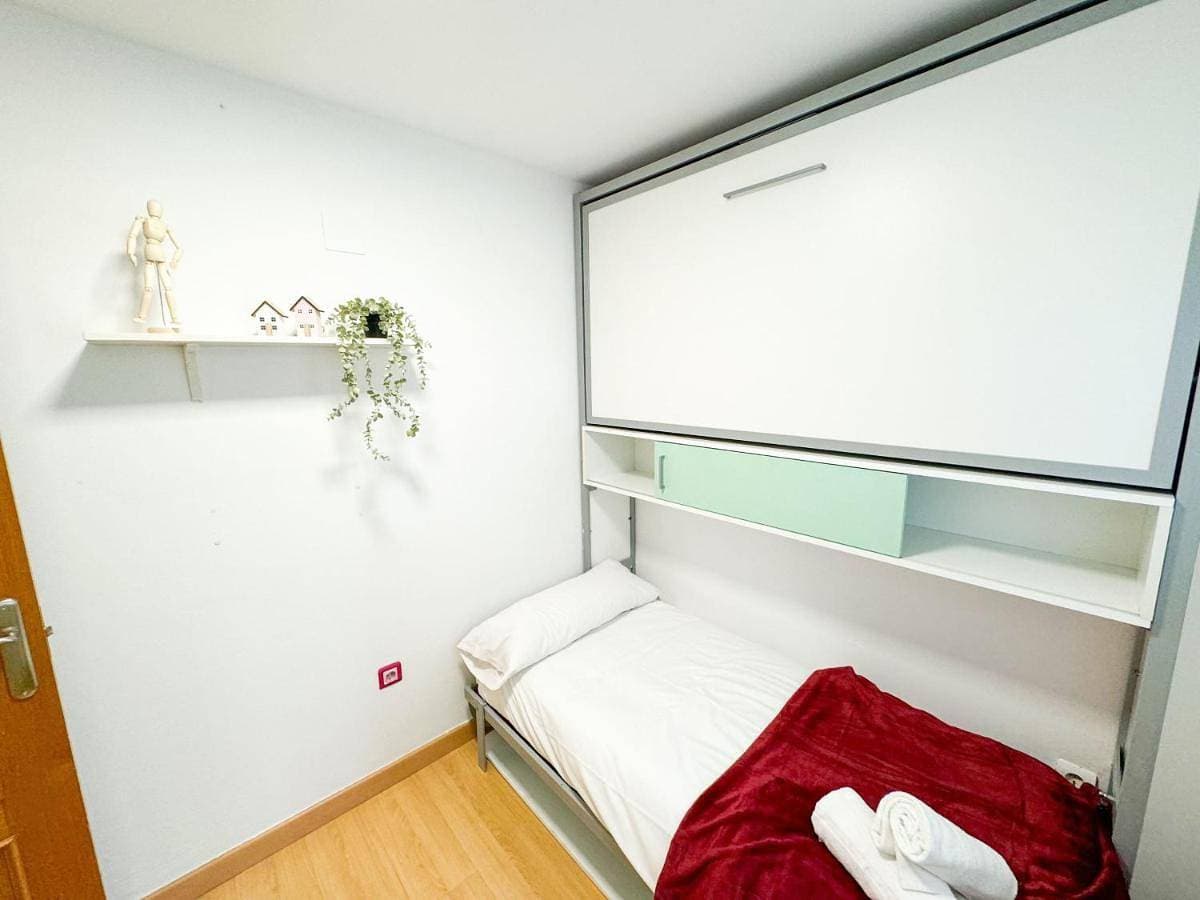 Foto 4 von 27: Two-Bedroom Apartment