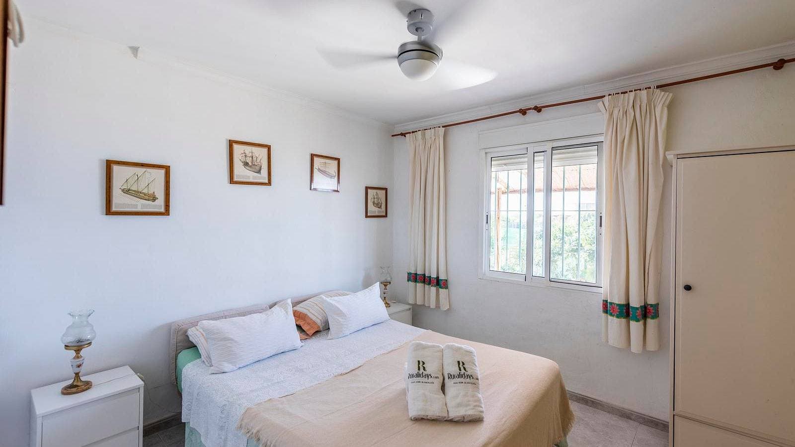 Foto 5 von 19: Lovely Sea Mountain View Cottage Torrox by Ruralidays