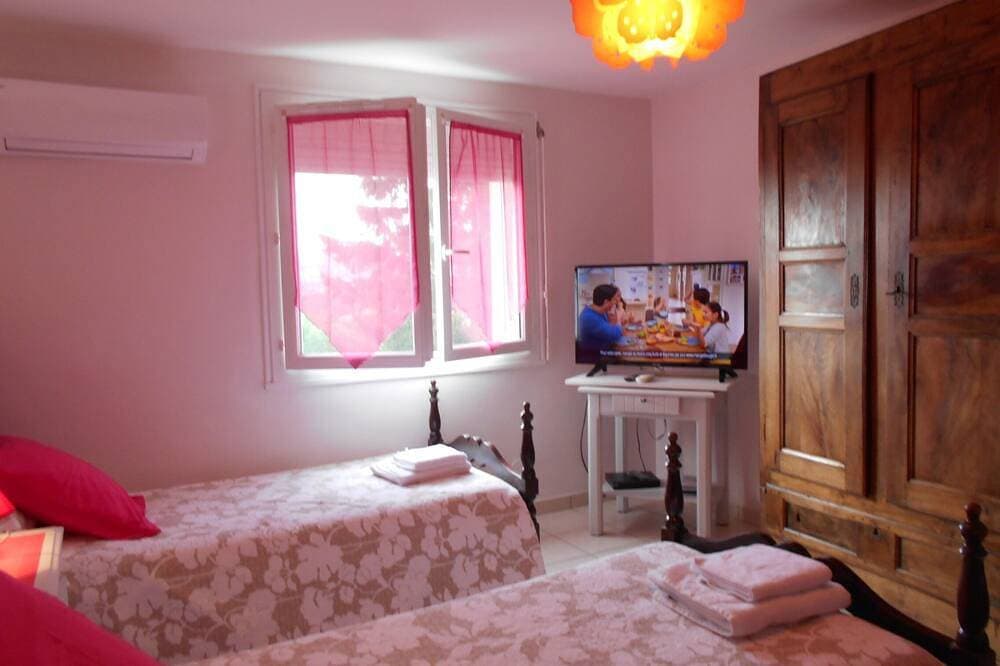 Foto 7 von 30: Unabhängiges Ferienhaus auf dem Bauernhof in den Bergen kostenloses WLAN-Panorama