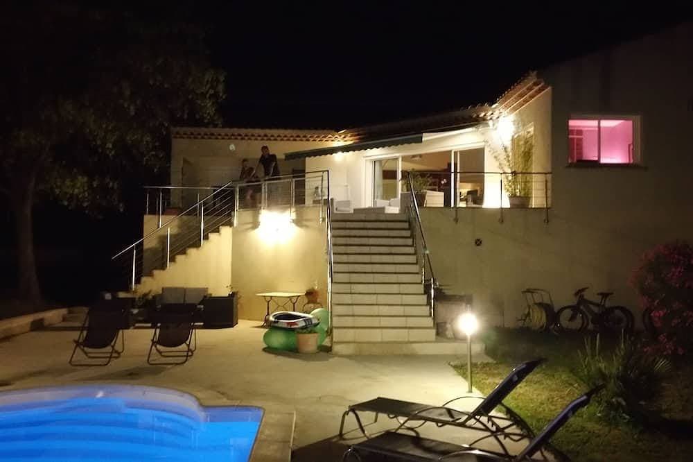 Foto 13 von 24: Ein Paradies des Friedens, Füße im Wasser