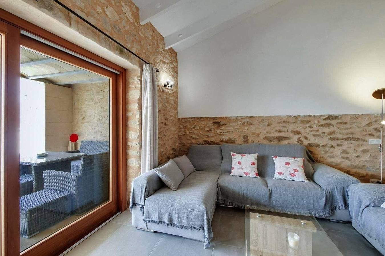 Foto 5 von 35: Ferienhaus Can Tianet mit Bergblick, Pool, WLAN und Terrasse