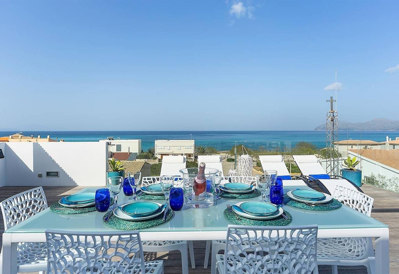 Foto 4 von 29: Modernes Haus mit Panoramablick aufs Meer in Mallorca