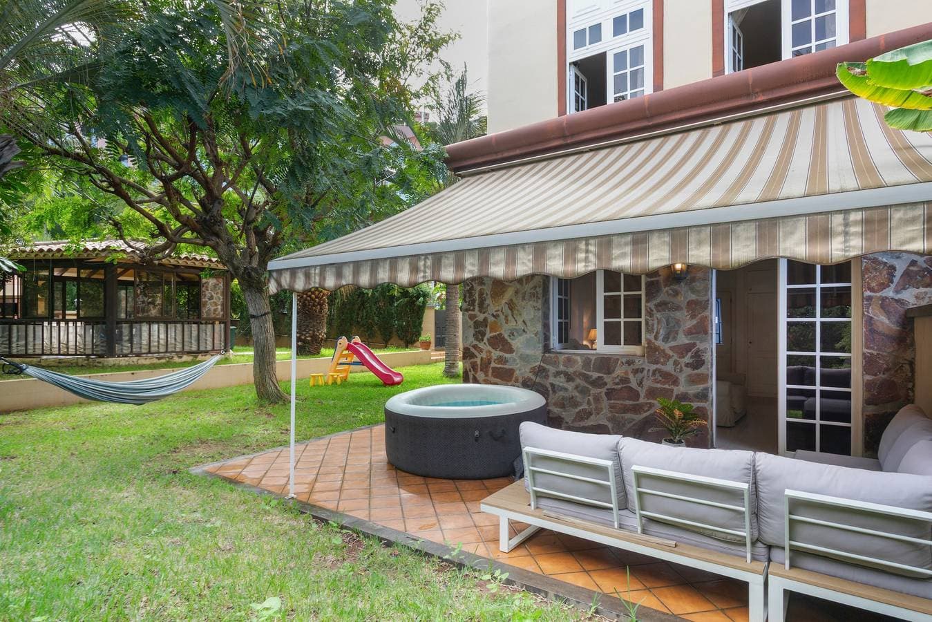 Foto 3 von 42: Wunderschönes Haus mit privatem Garten