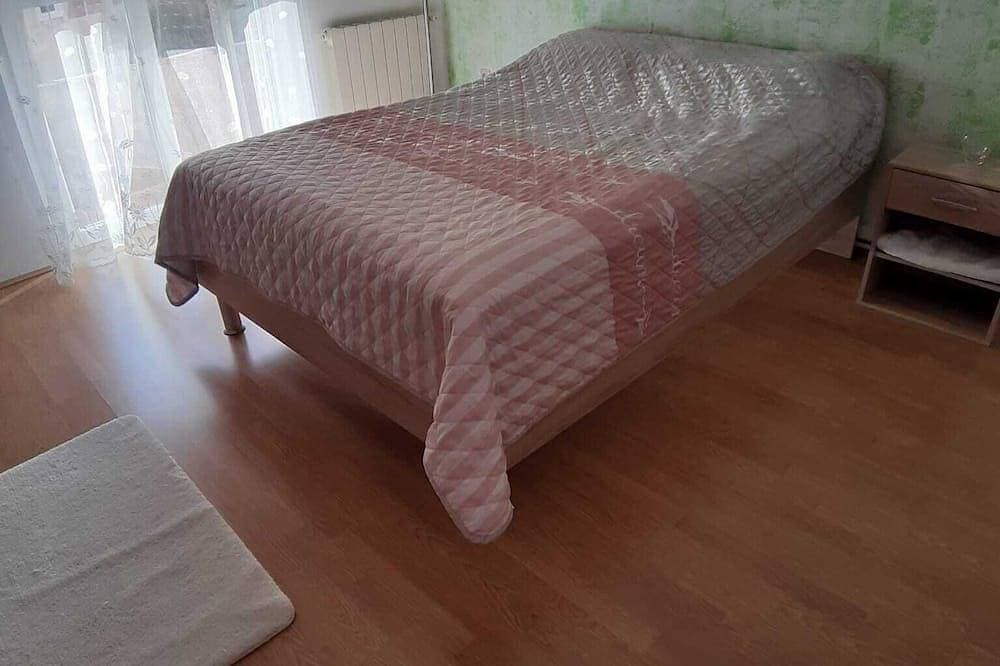 Foto 2 von 29: Ferienhaus \"Ella\" im Dorfzentrum, 12 min zum Meer! Ganzes Jahr zu mieten.