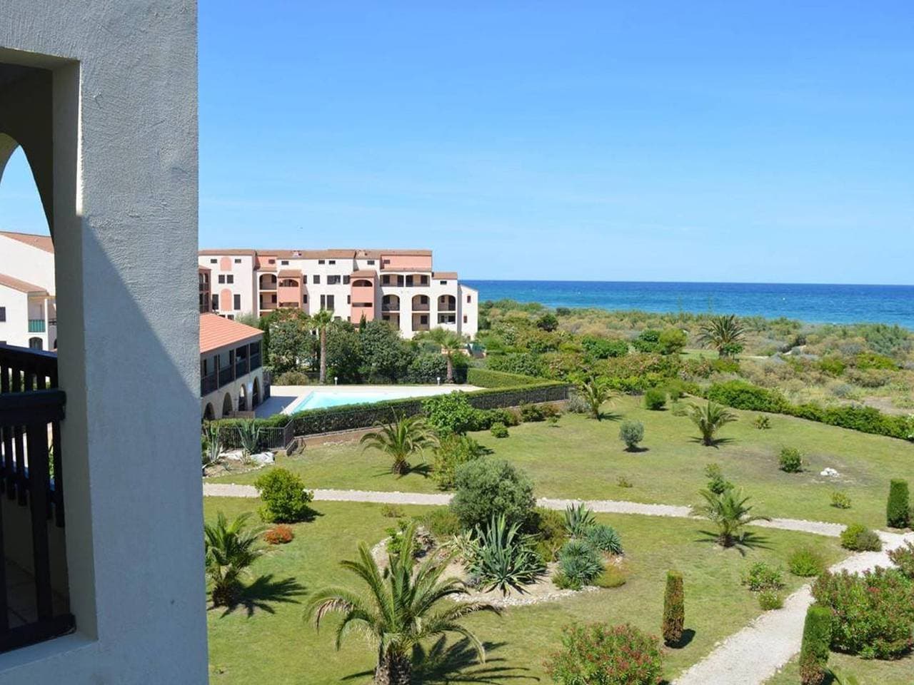 3-Zimmer-Wohnung mit Pool und Parkplatz in Saint-Cyprien 1