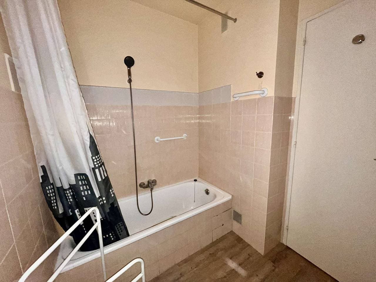 Foto 13 von 17: Cavalaire: 2-Zimmer-Wohnung, 300m zum Strand, Klimaanlage, Balkon