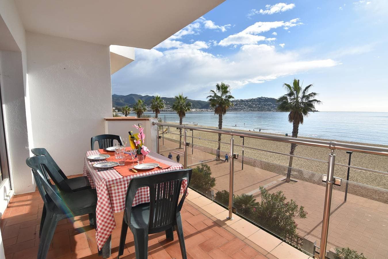 Foto 4 von 24: Charmante Wohnung zur Miete in Roses, Costa Brava! 2 Schlafzimmer, 4 Schlafplätze, Meerblick. Buchen Sie jetzt!