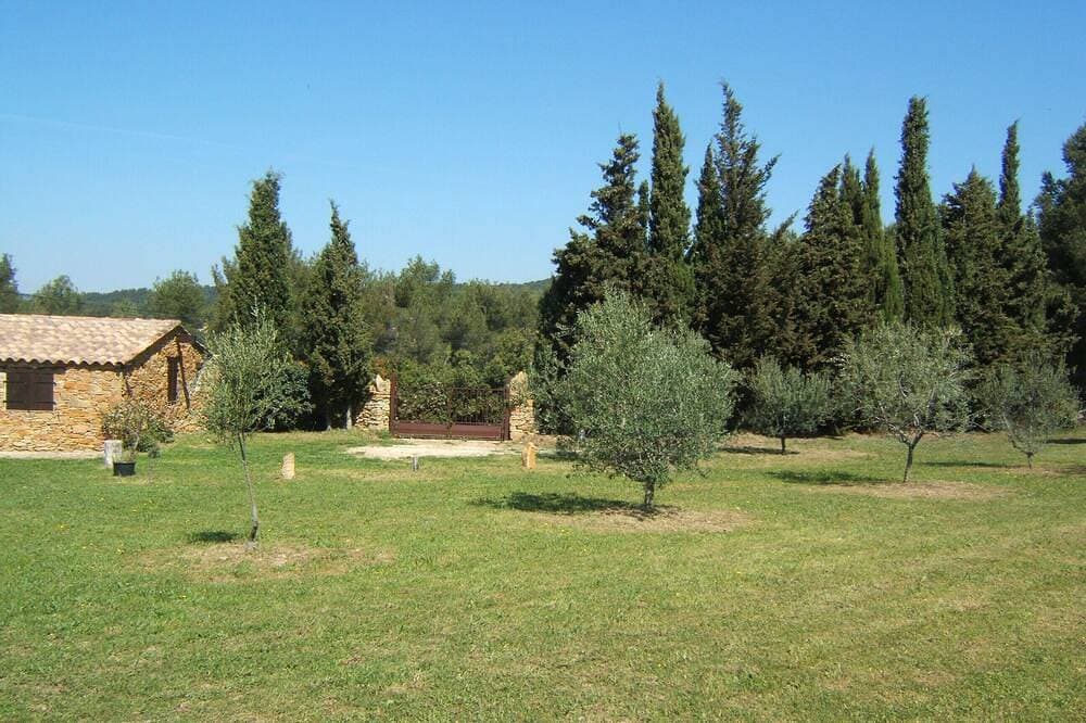 Foto 10 von 23: Provenzalisches Bauernhaus aus Stein im Herzen eines Olivenhains, 2000m2 ruhiges Land