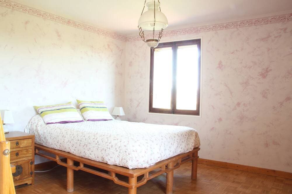 Foto 2 von 25: Schönes großes Einfamilienhaus mit Pool in der Ardèche