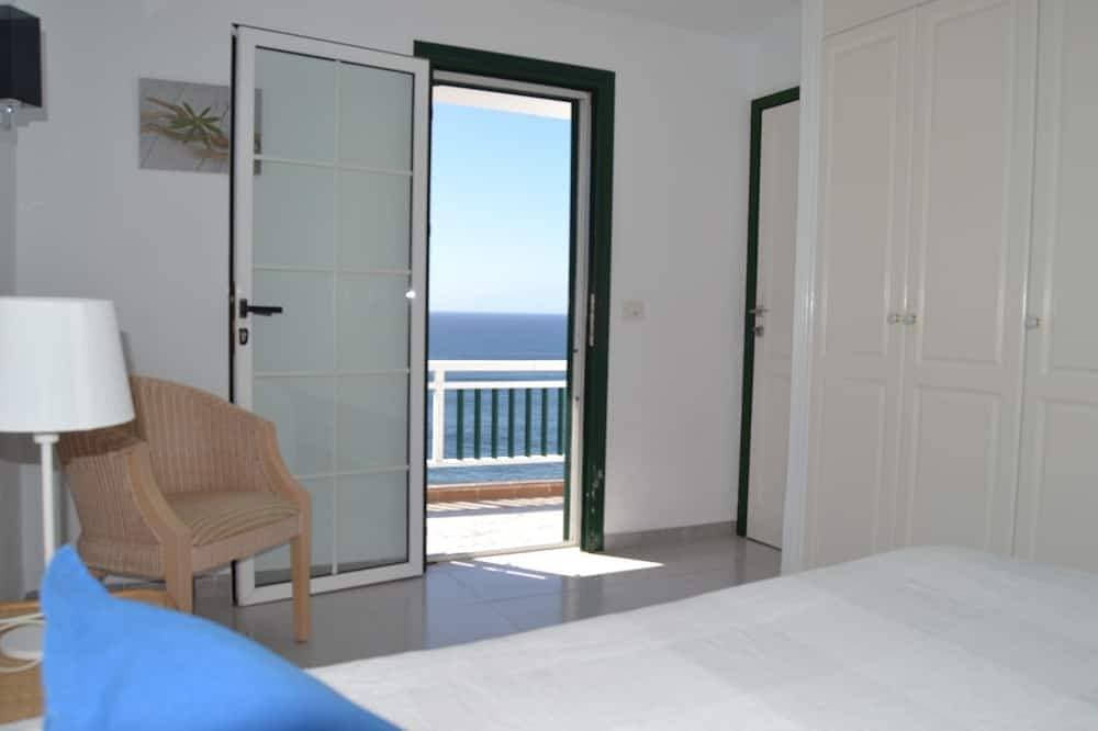 Foto 4 von 30: Apartment direkt am Meer mit traumhafter Aussicht in Punta del Hidalgo