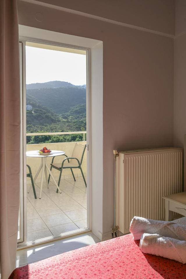 Foto 10 von 25: Double or Twin Room with Sea View