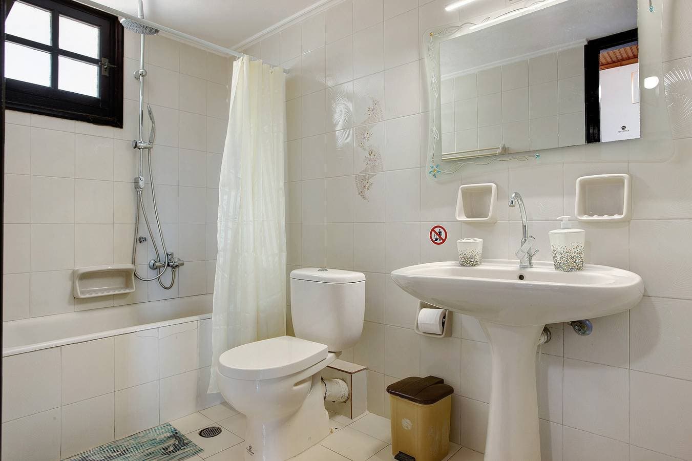 Foto 10 von 26: Ferienwohnung "Yiannis 5 Adults" mit Meerblick, Gemeinschaftsgarten und WLAN