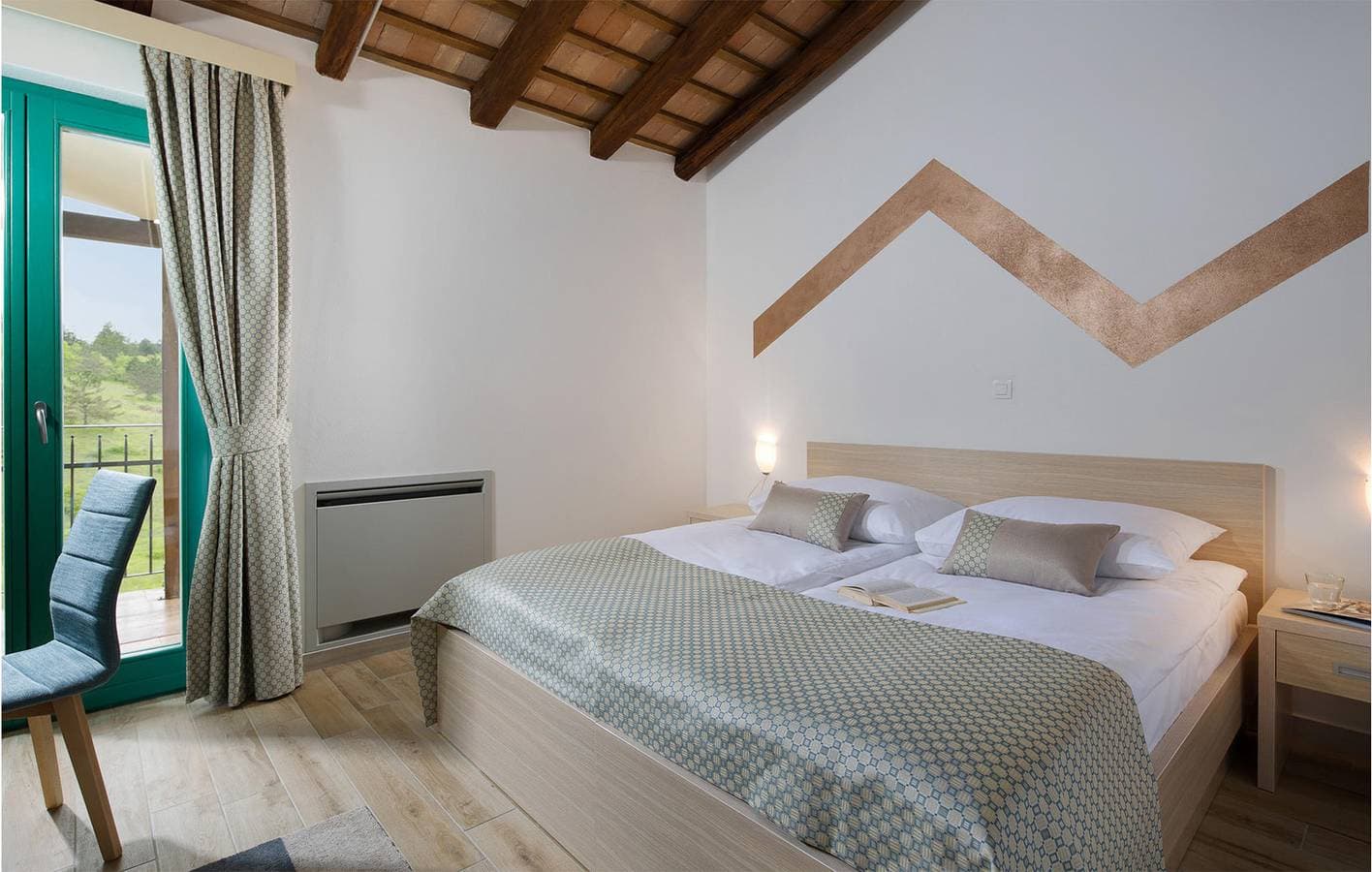 Foto 8 von 32: Charmante 75 m² große Wohnung mit Pool, WLAN und Terrasse – nur 100 m vom Restaurant entfernt!