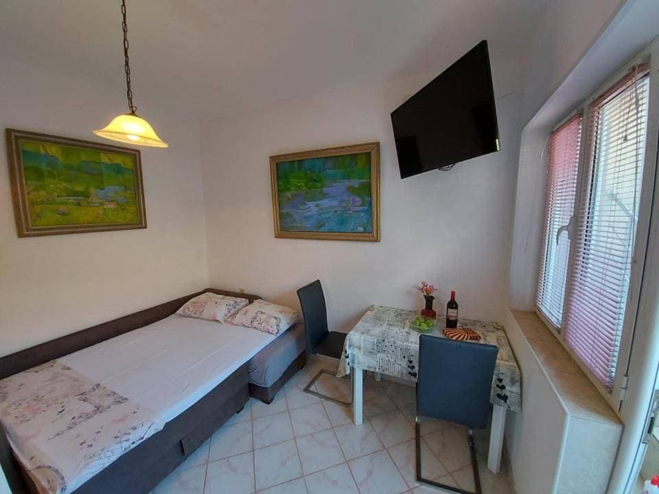 Guest House Ivana 1