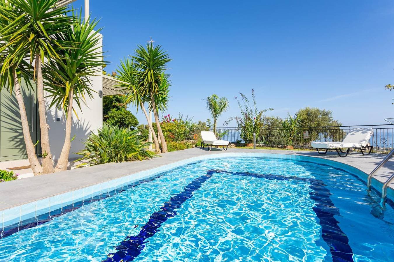 Foto 4 von 22: Villa für 4 Personen mit Terrasse