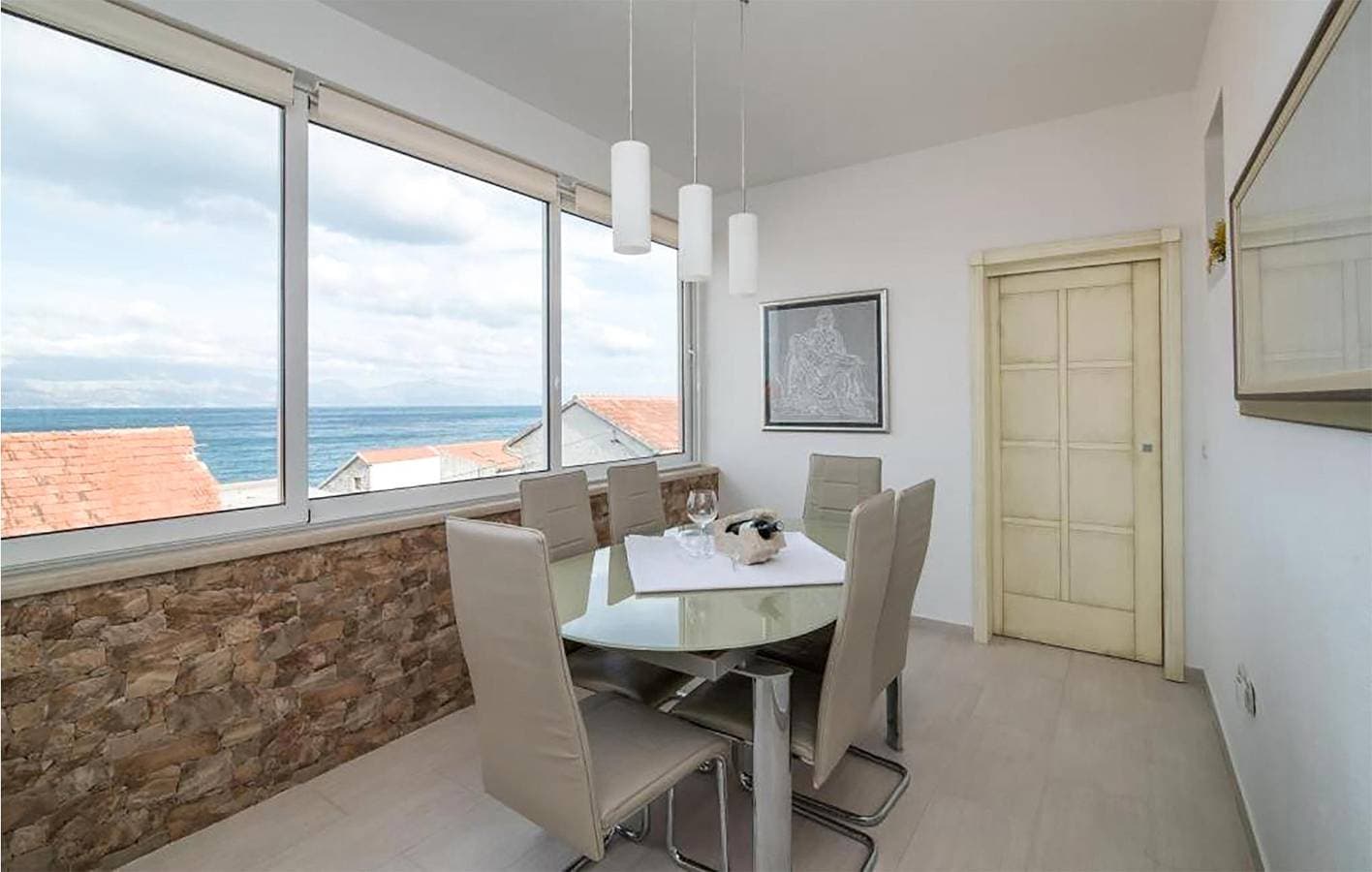 Foto 5 von 22: Gemütliche 1-Zimmer-Wohnung mit Terrasse, 100 m vom Strand entfernt, kostenloses WLAN und Parkplatz