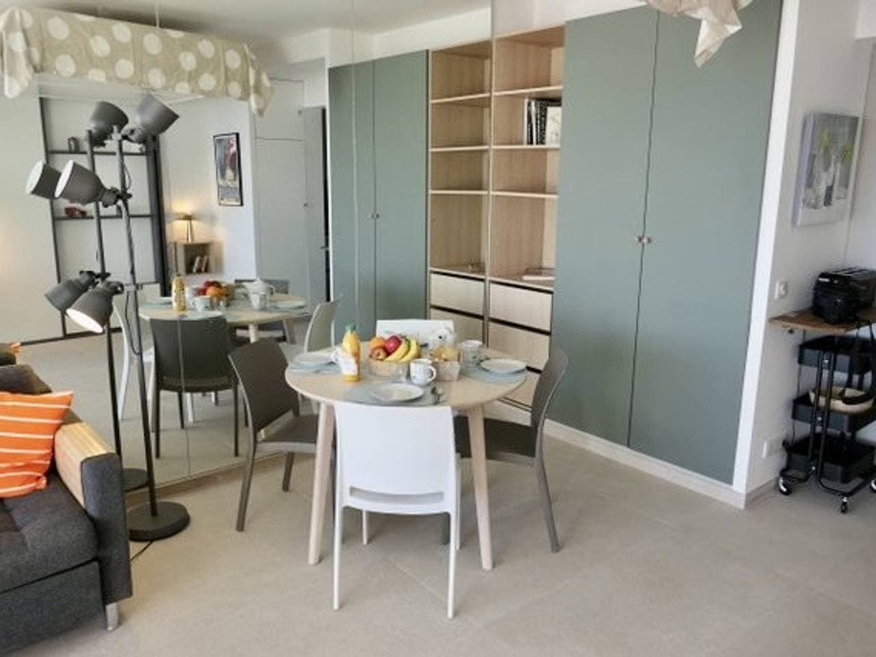 Foto 4 von 16: Klimatisiertes Studio mit Meerblick, 2-4 Personen, optionales Parken in Villeneuve-Loubet Strand