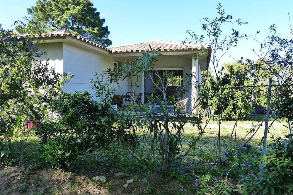 Foto 11 von 14: Mini villa in the heart of a pretty garden