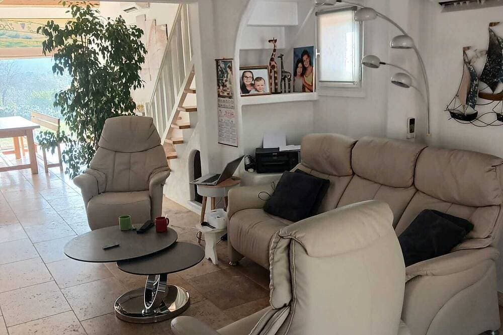 Foto 10 von 27: Provenzalisches Haus, mit Pool und großem Garten, für 8 Personen, 4 Schlafzimmer