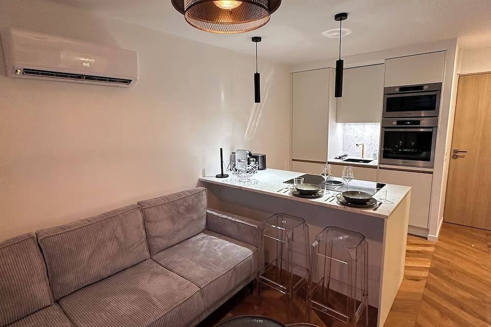 Foto 12 von 13: Appartement Contemporain Rénové Entre Terre et mer Avec Piscine