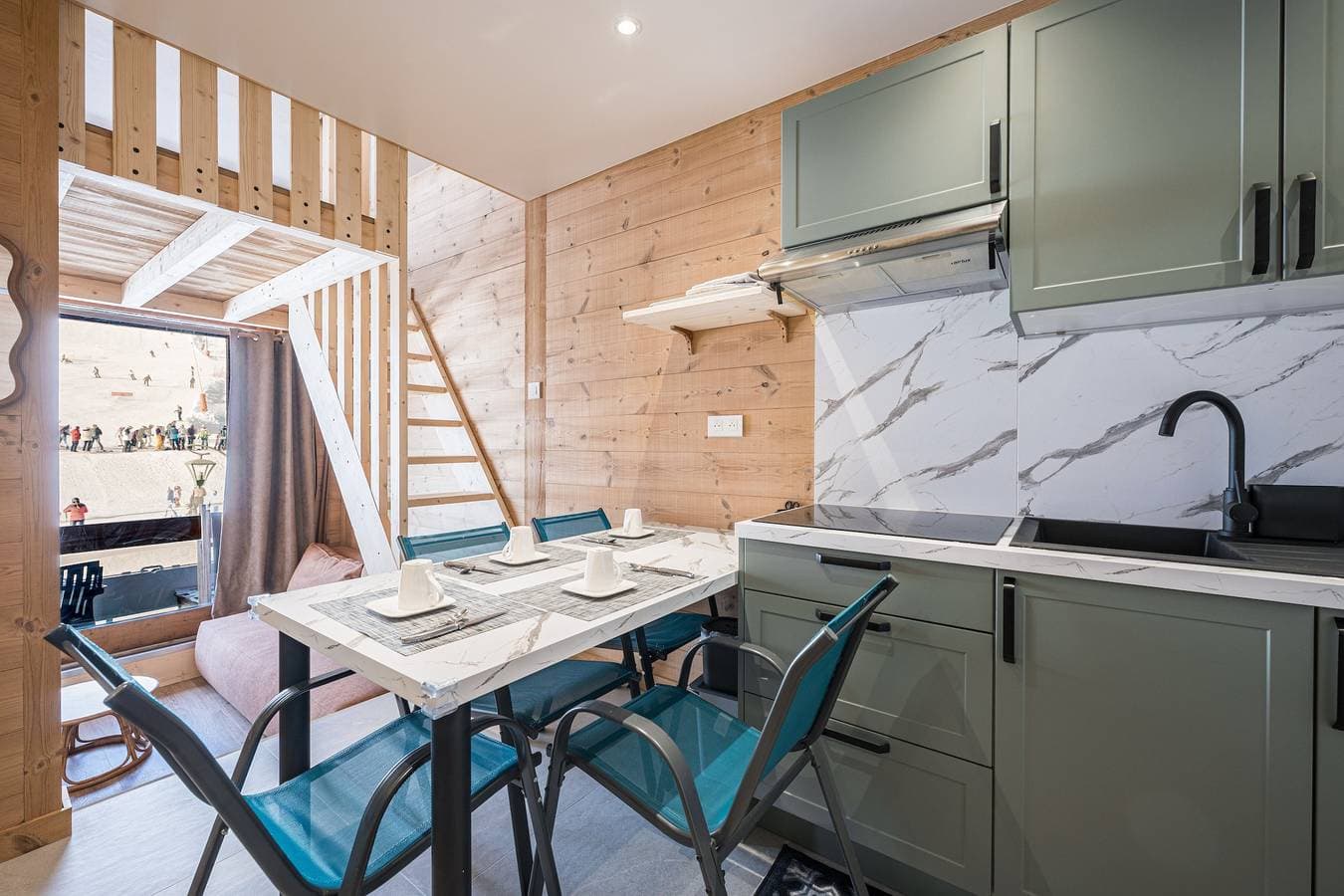 Foto 2 von 13: Ferienwohnung für 4 Personen mit Balkon