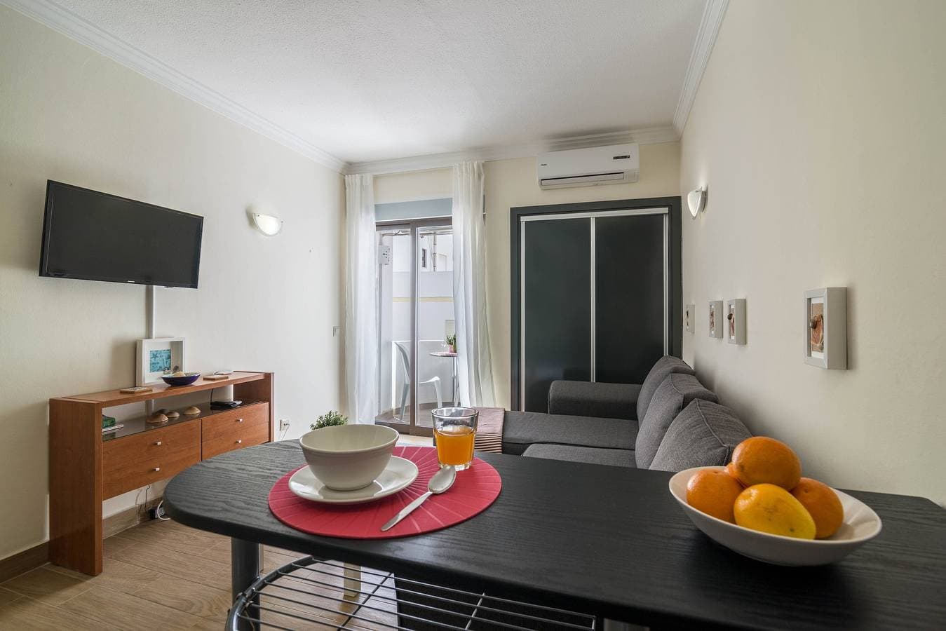 Foto 7 von 16: Sonniges Albufeira Beach Studio mit WLAN, Balkon und strandnaher Lage