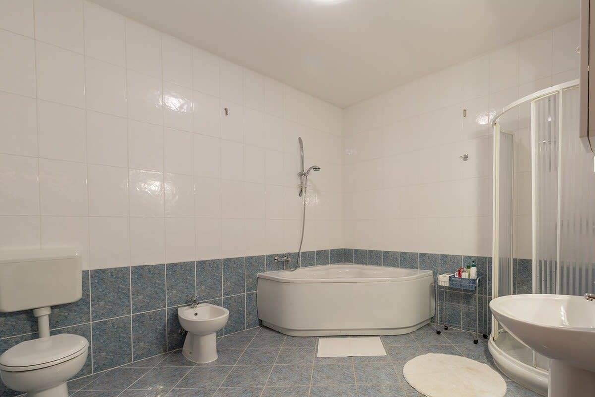 Foto 9 von 27: Ferienhaus für 8 Personen mit Garten