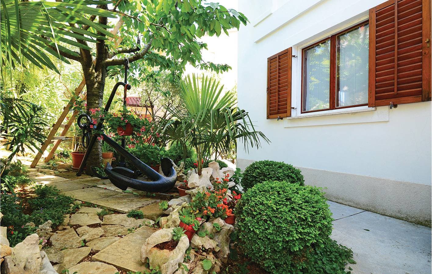 Gemütliche Wohnung mit Terrasse, Parkplatz und WLAN – 400 m zum Strand 1