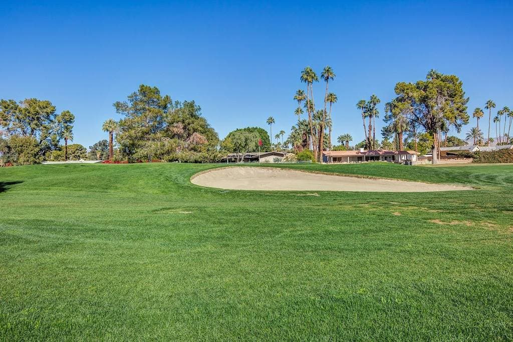 Foto 4 von 30: South Palm Springs Resort-Style Getaway