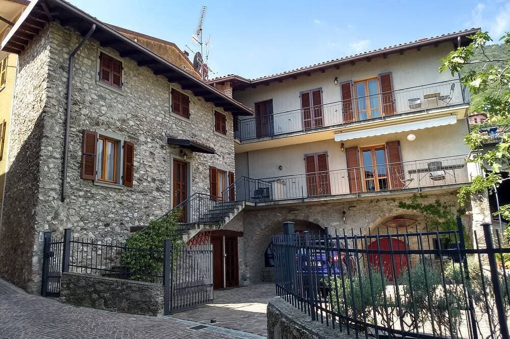 Ferienwohnungen in wunderschöner Villa mit priv. Garten, free Wi-Fi 1
