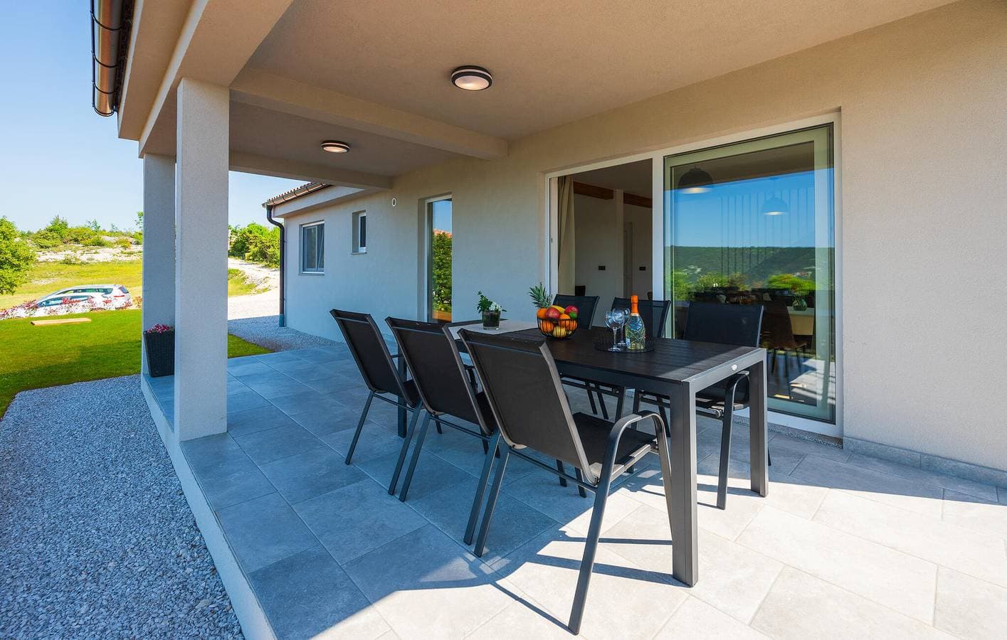 Foto 10 von 41: Gemütliche 2-Zimmer-Wohnung mit Terrasse, WLAN und Parkplatz in Küstennähe