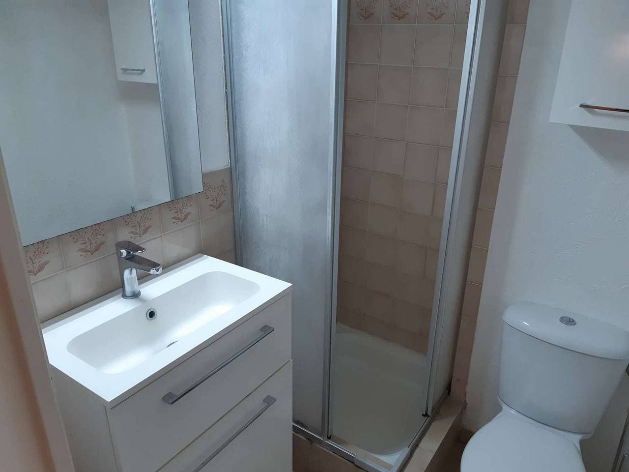 Foto 8 von 20: Studio für 2 Personen, in der Nähe von Strand und Geschäften, 500 m vom Hafen von Fréjus