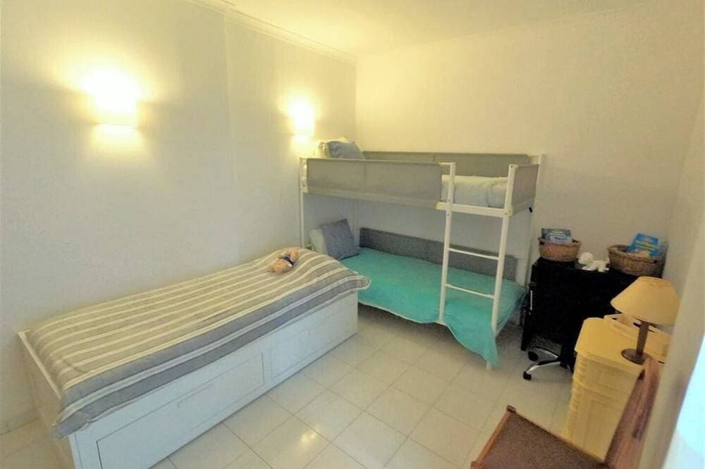 Foto 6 von 29: Algarve, T2 apartment w/sea view, near Faro